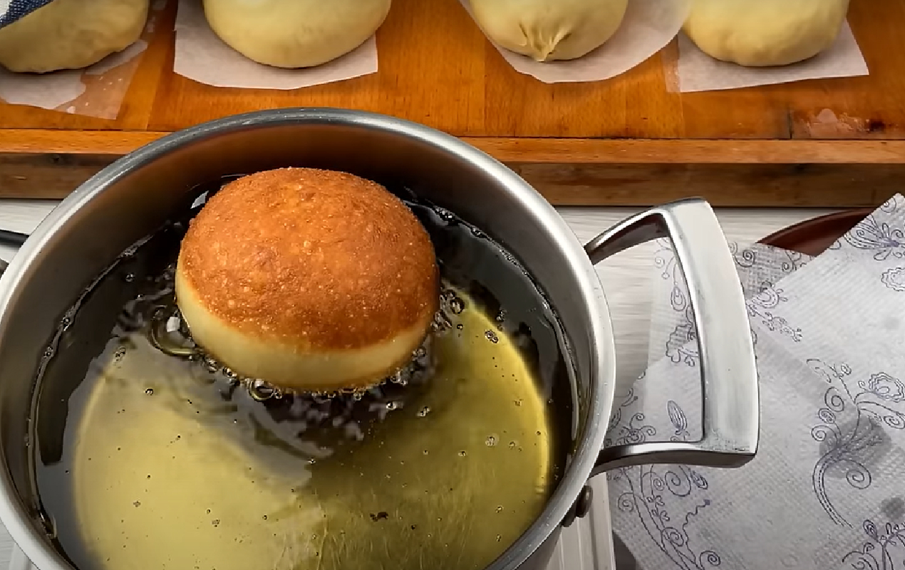 Идеальные пампухи к Рождеству: рецепт вкусных булочек во фритюре от Леси Кравецкой